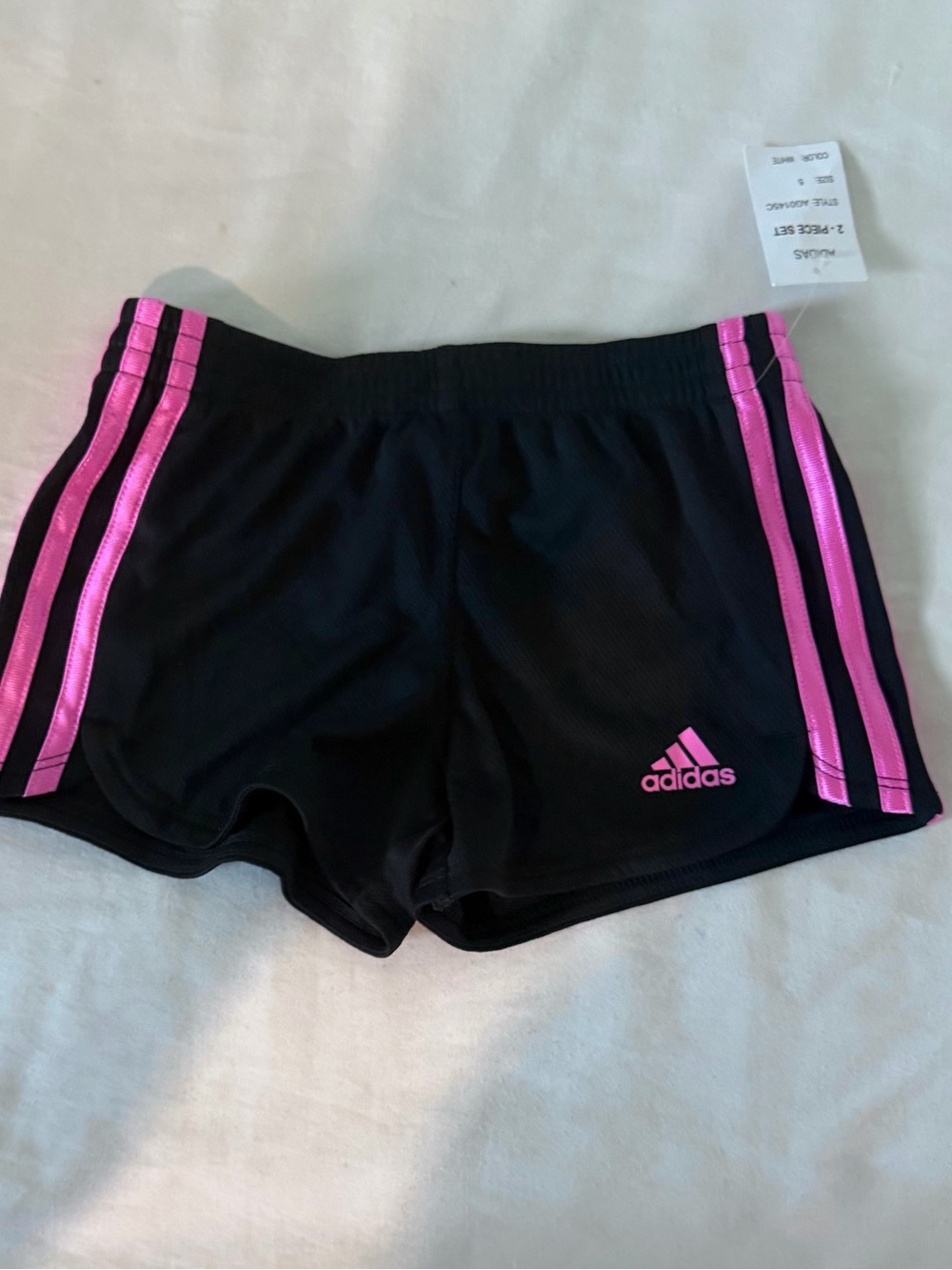 Adidas Girls Toddler 2pc Short Set- 5T - Picture 3 of 4